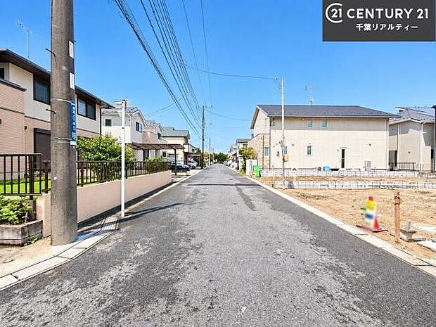 周辺環境や、お客様のご希望に合った物件も一緒にご案内を致します。住宅ローンアドバイザーによるご相談も承ります。当社はお問い合わせに即対応します!お待たせしません!