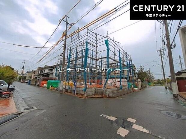 気になる方はぜひ一度、現地をご覧ください。写真では分かりにくい住まいの広さや開放感、使い勝手など、実際に見ていただくことで魅力をより感じていただけます。お問合せお待ちしております。