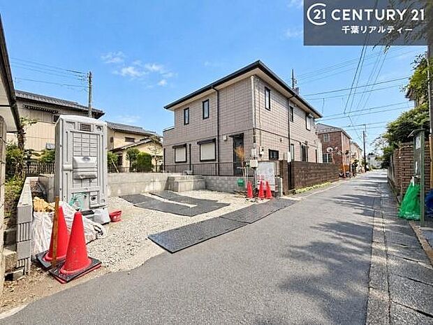 前面道路は4m!陽当り良好な立地です。