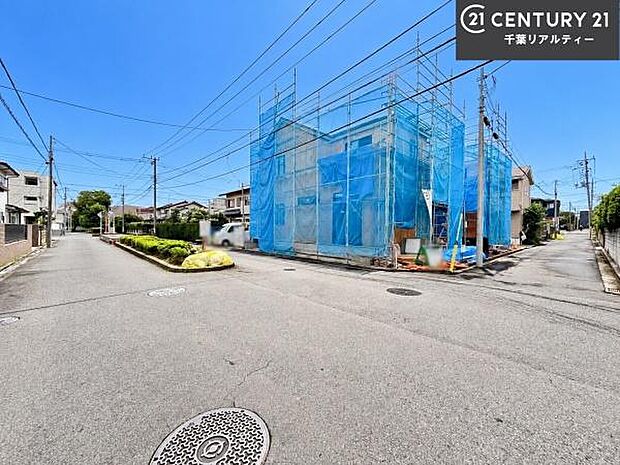 周辺環境や、お客様のご希望に合った物件も一緒にご案内を致します。住宅ローンアドバイザーによるご相談も承ります。当社はお問い合わせに即対応します!お待たせしません!