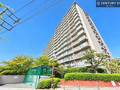 外観：リフォーム済です！連絡いただければ、ご見学ができますのでお気軽にお問い合わせください。ご要望にあわせて、希望のお家を必ず探します！