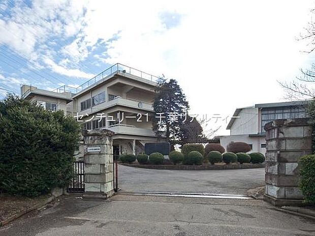 八千代市立睦中学校まで2000m