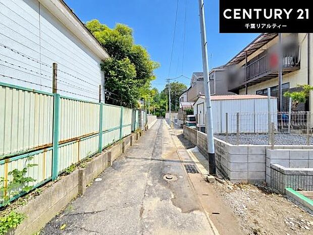 周辺環境や、お客様のご希望に合った物件も一緒にご案内を致します。住宅ローンアドバイザーによるご相談も承ります。当社はお問い合わせに即対応します!お待たせしません!