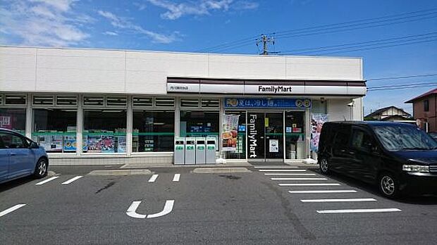ファミリーマート市川国府台店まで650m