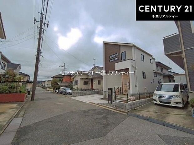 周辺環境や、お客様のご希望に合った物件も一緒にご案内を致します。住宅ローンアドバイザーによるご相談も承ります。当社はお問い合わせに即対応します!お待たせしません!