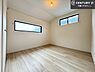 子供部屋：掃き出し窓がないお部屋は、お子様のお部屋としても安心です！収納スペースも充実しているので散らかったお部屋をサッと片付けられます！