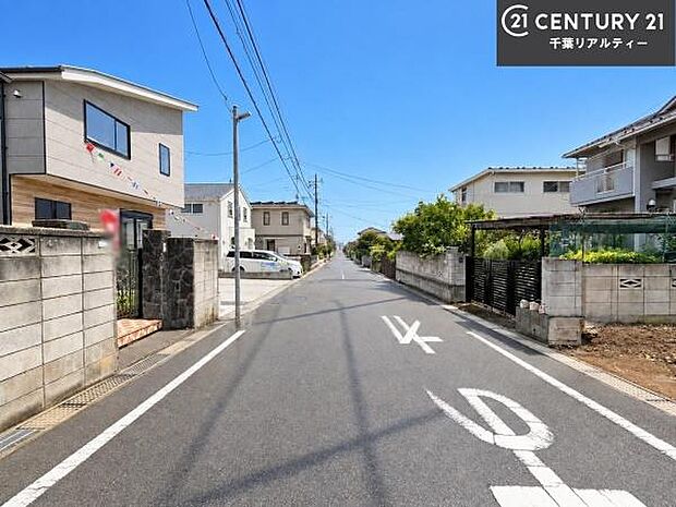周辺環境や、お客様のご希望に合った物件も一緒にご案内を致します。住宅ローンアドバイザーによるご相談も承ります。当社はお問い合わせに即対応します!お待たせしません!