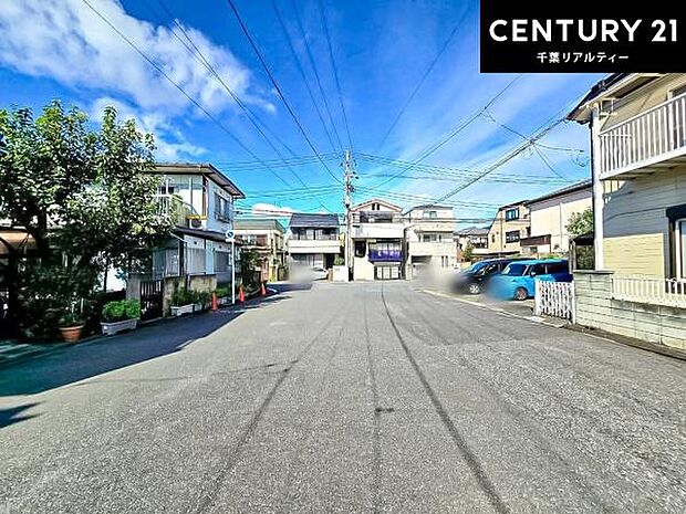周辺環境や、お客様のご希望に合った物件も一緒にご案内を致します。住宅ローンアドバイザーによるご相談も承ります。当社はお問い合わせに即対応します!お待たせしません!