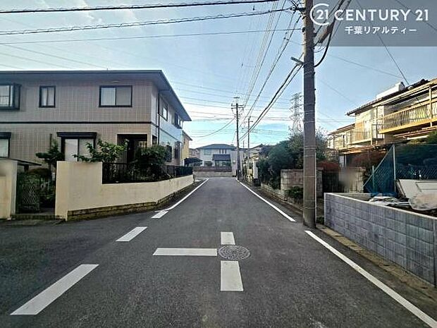 周辺環境や、お客様のご希望に合った物件も一緒にご案内を致します。住宅ローンアドバイザーによるご相談も承ります。当社はお問い合わせに即対応します!お待たせしません!
