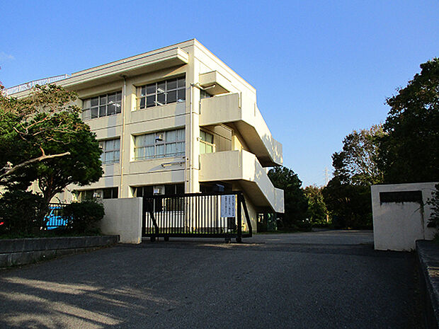 千葉市立千城台南小学校まで700m