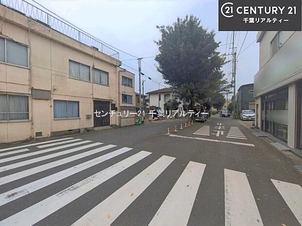 周辺環境や、お客様のご希望に合った物件も一緒にご案内を致します。住宅ローンアドバイザーによるご相談も承ります。当社はお問い合わせに即対応します!お待たせしません!
