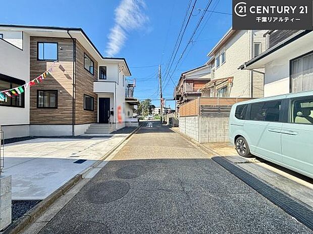 周辺環境や、お客様のご希望に合った物件も一緒にご案内を致します。住宅ローンアドバイザーによるご相談も承ります。当社はお問い合わせに即対応します!お待たせしません!