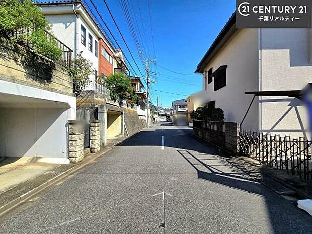 周辺環境や、お客様のご希望に合った物件も一緒にご案内を致します。住宅ローンアドバイザーによるご相談も承ります。当社はお問い合わせに即対応します！お待たせしません！