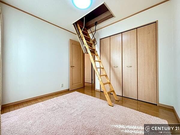 シンプルでレイアウトしやすい洋室は、お子様のお部屋としても最適。成長に合わせて柔軟にお使いいただけます。
