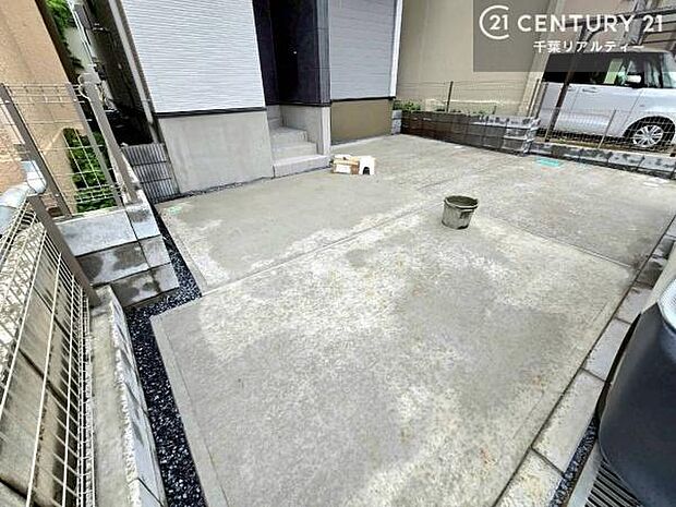 カースペース付きなのでマイカーをお持ちの方も安心ですね!ぜひ現地にてお確かめくださいませ!