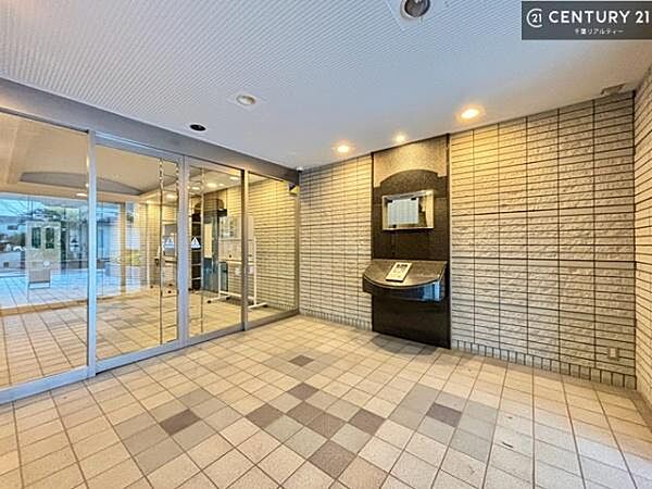 「この物件気になる！」「ここってどんな所？」「もっと詳しく知りたい！」と思ったら、お気軽にご相談ください。担当スタッフが丁寧にお答えいたします。