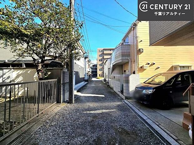 周辺環境や、お客様のご希望に合った物件も一緒にご案内を致します。住宅ローンアドバイザーによるご相談も承ります。当社はお問い合わせに即対応します!お待たせしません!
