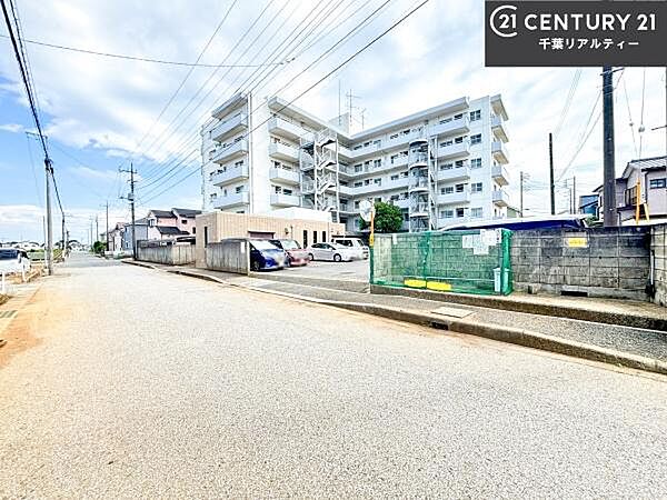 物件探しのご条件・ご要望・ご質問など、何なりと弊社スタッフまでお申し付けください！不動産に関することなら、どのようなことでも誠心誠意対応させて頂きます。