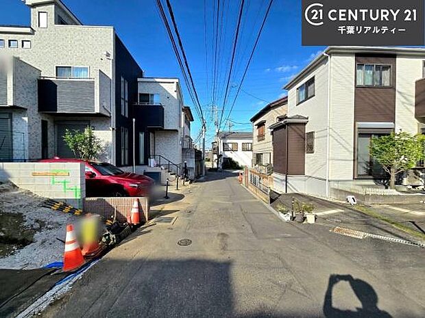 周辺環境や、お客様のご希望に合った物件も一緒にご案内を致します。住宅ローンアドバイザーによるご相談も承ります。当社はお問い合わせに即対応します!お待たせしません!