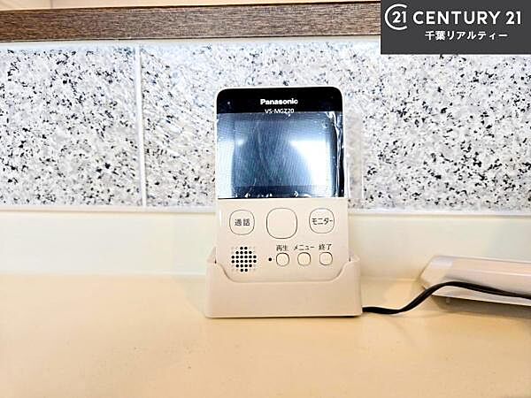 TVモニター付きインターホンを備え、訪問者を映像で確認してから対応できるため、防犯面も安心です。お子様のお留守番時にも心強く、ご家族の安心・安全な暮らしをサポートします。