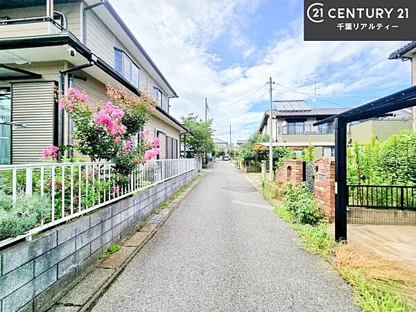 周辺環境や、お客様のご希望に合った物件も一緒にご案内を致します。住宅ローンアドバイザーによるご相談も承ります。当社はお問い合わせに即対応します！お待たせしません！