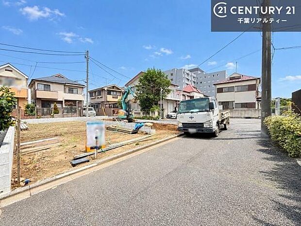 住まいの広さや開放感をぜひ現地でご体感ください。家具を置いた際のイメージや暮らしやすさもしっかり確認できます。ご都合に合わせてご内見いただけますので、まずはお気軽にお問い合わせください。