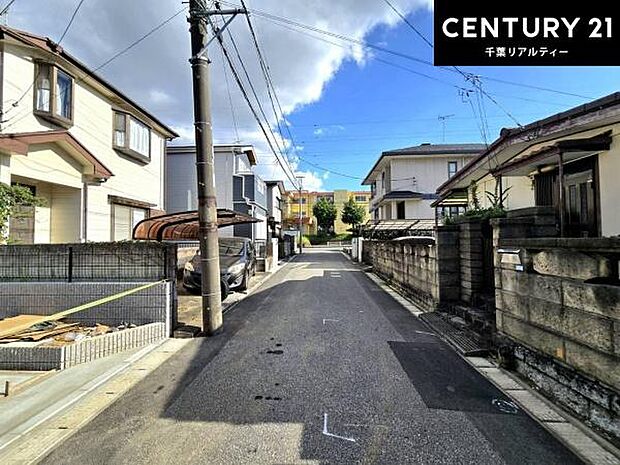 周辺環境や、お客様のご希望に合った物件も一緒にご案内を致します。住宅ローンアドバイザーによるご相談も承ります。当社はお問い合わせに即対応します!お待たせしません!