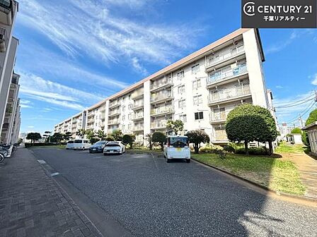 物件探しのご条件・ご要望・ご質問など、何なりと弊社スタッフまでお申し付けください!不動産に関することなら、どのようなことでも誠心誠意対応させて頂きます。
