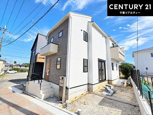 物件探しのご条件・ご要望・ご質問など、何なりと弊社スタッフまでお申し付けください!不動産に関することなら、どのようなことでも誠心誠意対応させて頂きます。