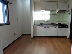 メゾンオーシマ 102 1階2DKのリビング/ダイニング