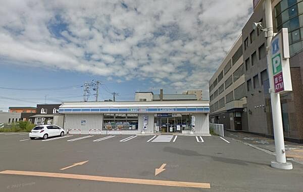 ローソン札幌篠路3条店まで631m