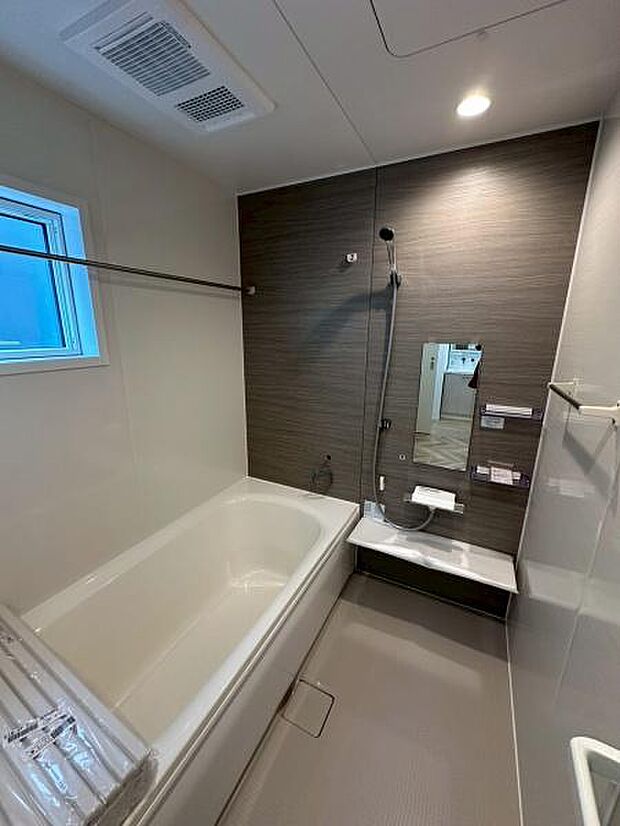 浴室　オートバス機能・浴室乾燥機搭載