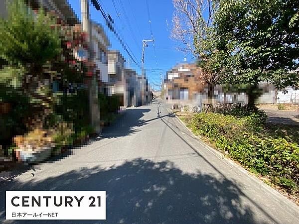 前面道路含む現地写真が魅力です