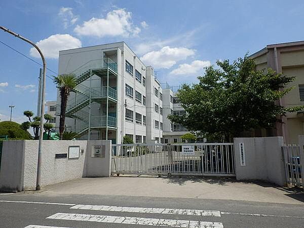 冠小学校