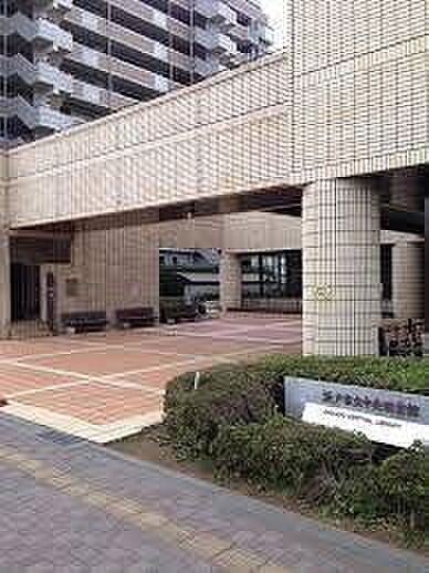画像27:坂戸市立中央図書館まで1209m