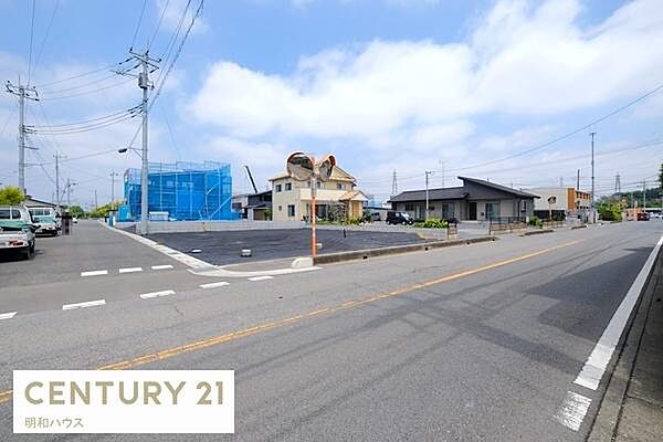 開発現場内にゴミ置場を2カ所設置！