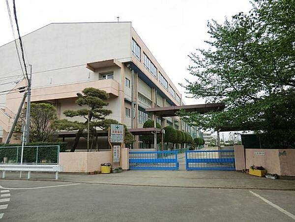 川越市立霞ケ関東中学校まで509m
