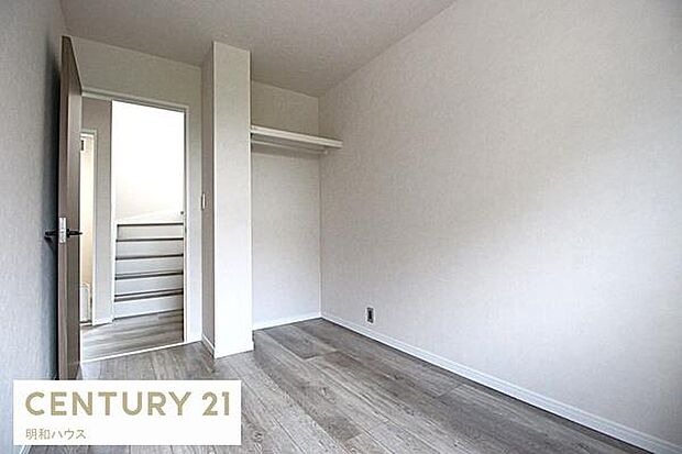 西側洋室4.7帖！