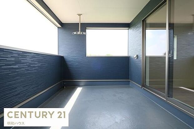 南側バルコニー!洗濯物もよく乾きます!