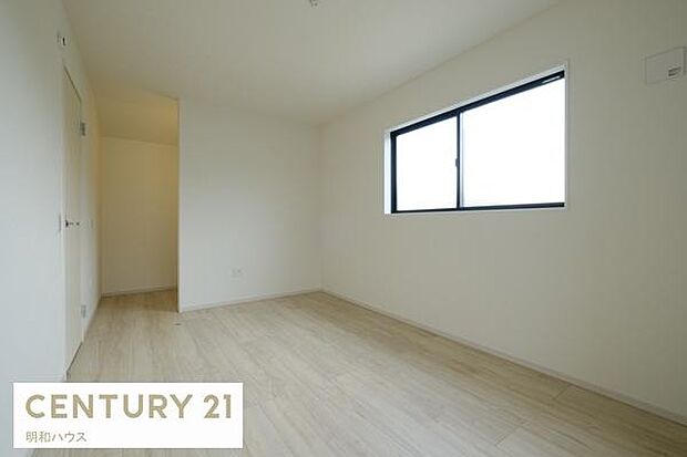 洋室9.3帖+W-クローゼット