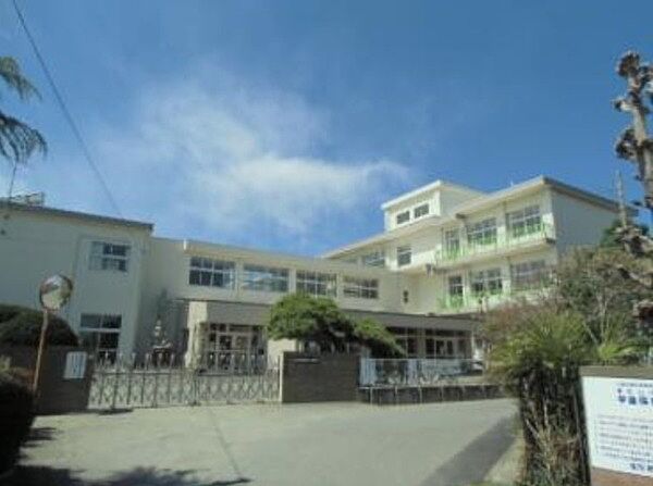 東松山市立野本小学校まで1918m