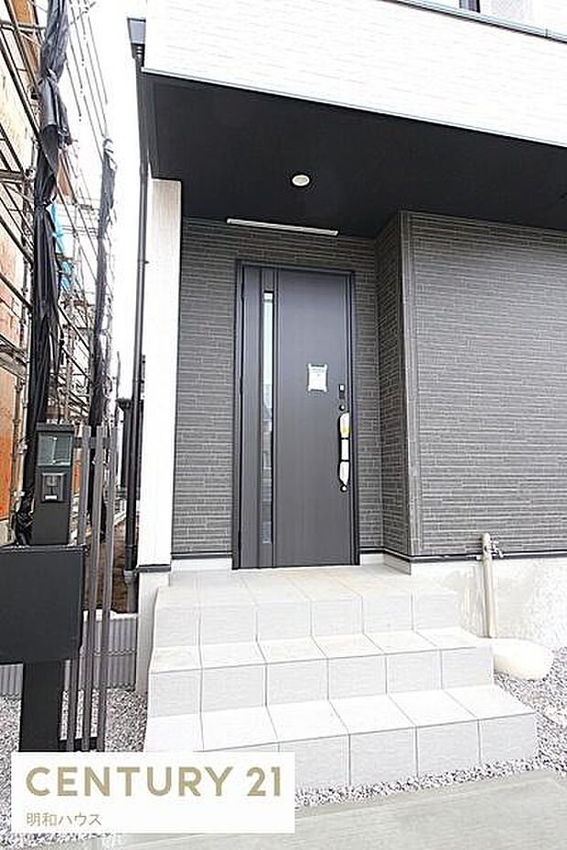 電池錠付ダブルロック玄関ドア!