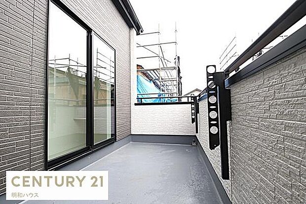 南側バルコニー!洗濯物もよく乾きます!