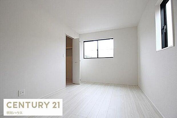 洋室7.5帖+W-クローゼット!