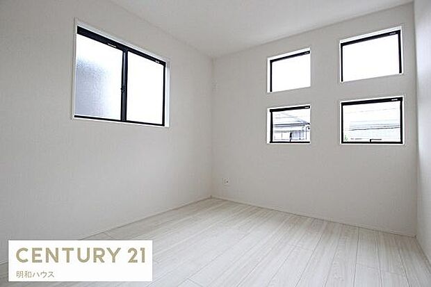 洋室5.25帖+クローゼット!