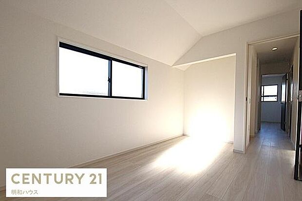 洋室5.5帖+クローゼット!