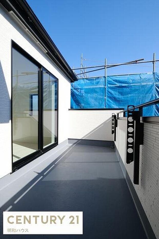 南東側バルコニー!洗濯物もよく乾きます!