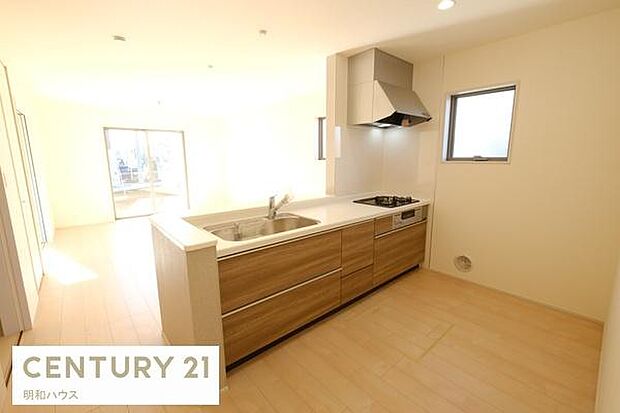 ◎浄水機一体型システムキッチン!◎コンロ下のスライドキャビネットは大容量で満足の使い勝手です!