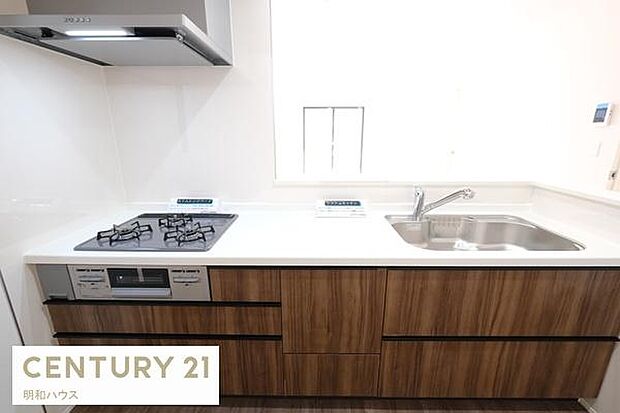 ◎浄水機一体型システムキッチン!◎コンロ下のスライドキャビネットは大容量で満足の使い勝手です!