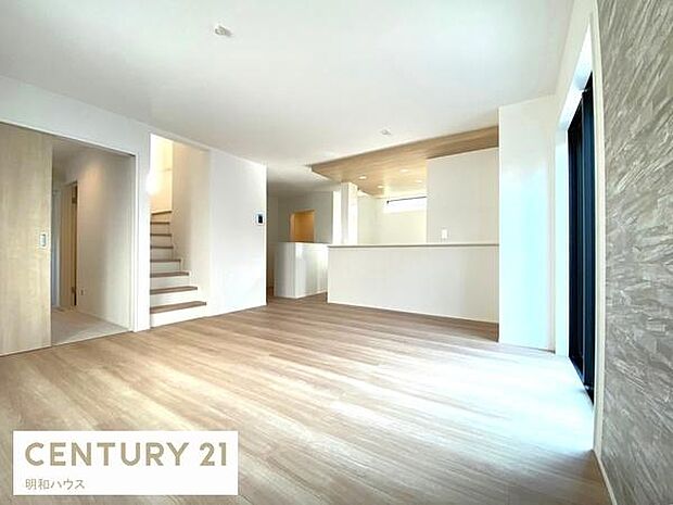 4号棟・笑顔で挨拶リビング階段!